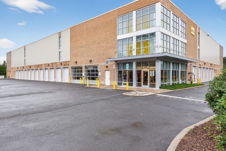 street view of Manhattan Mini Storage in Westhampton Beach, NY