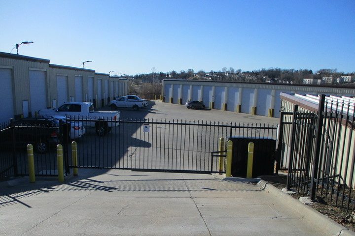 Commercial Warehouse Self Storage in Omaha