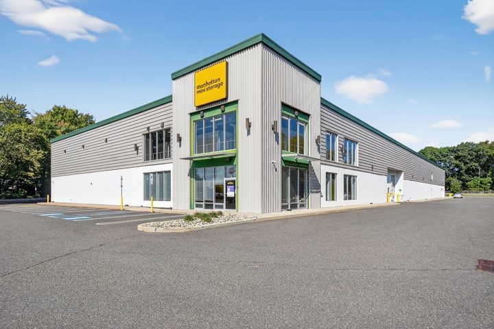 street view of Manhattan Mini Storage on Route 22 in Springfield, NJ