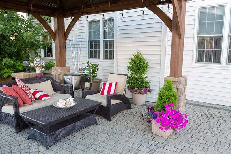 Outdoor furniture storage tips