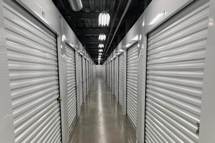 Hickman Rd Self Storage Units in Urbandale, IA | StorageMart