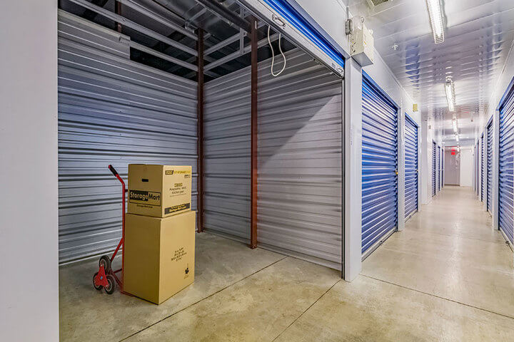 Self Storage Units in Woodbridge, ON on Hwy 27 | StorageMart