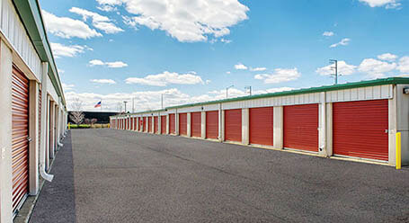 Butterfield Rd Unidades de almacenamiento en Hillside, IL | StorageMart