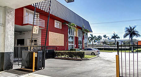 StorageMart en Griffin Road en Ft-Lauderdale Acceso privado