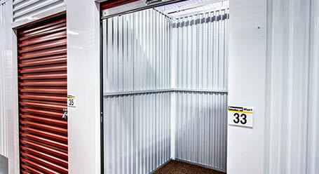 StorageMart en Northwest 7th street en Miami Control climático