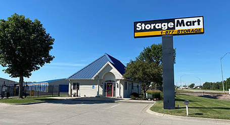 StorageMart en Cornhusker Highway en Lincoln Almacenamiento