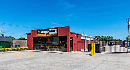 Self Storage Facilities And Units In Urbandale IA StorageMart