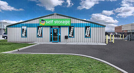 StorageMart on South Edgeware Rd in St Thomas Self Storage
