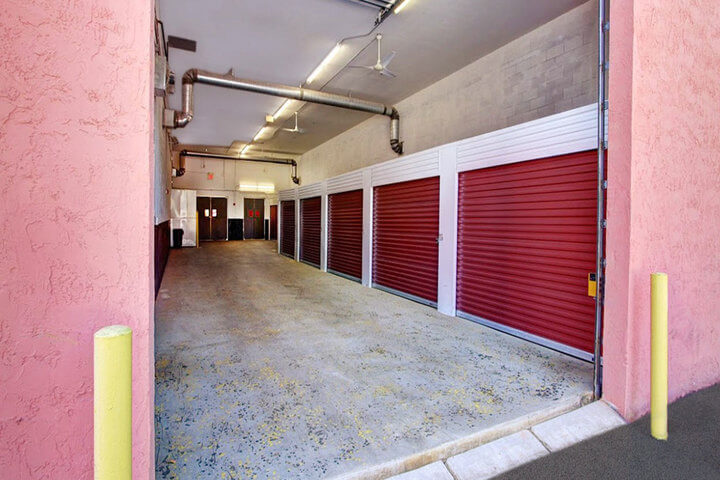 StorageMart  in Pompano Beach loading bay